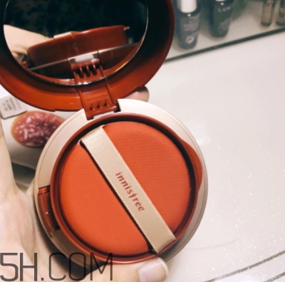 悅詩(shī)風(fēng)吟石榴氣墊色號(hào) 悅詩(shī)風(fēng)吟允兒石榴氣墊試色 悅詩(shī)風(fēng)吟石榴氣墊色號(hào) 悅詩(shī)風(fēng)吟允兒石榴氣墊試色