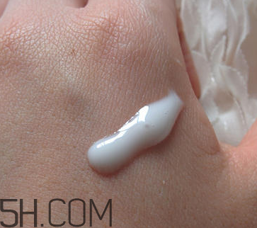 蘭蔻美膚修護(hù)精華乳怎么樣_好用嗎 蘭蔻美膚修護(hù)精華乳怎么樣_好用嗎