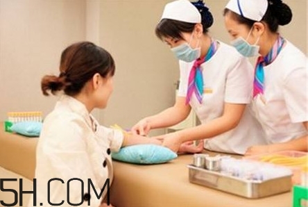 公司體檢都檢查什么項(xiàng)目？一年中最佳體檢時(shí)間是什么時(shí)候