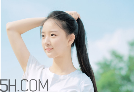 油性發(fā)質(zhì)用什么護(hù)發(fā)素？水療素和護(hù)發(fā)素的區(qū)別