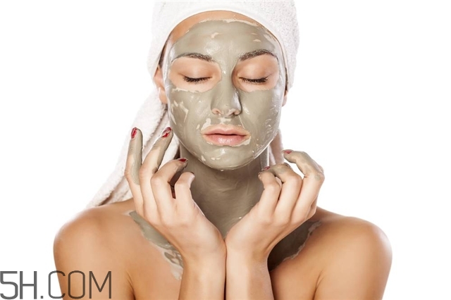 冬天敷面膜需要把面膜加熱嗎 冬天敷面膜可以加熱嗎 冬天敷面膜需要把面膜加熱嗎 冬天敷面膜可以加熱嗎