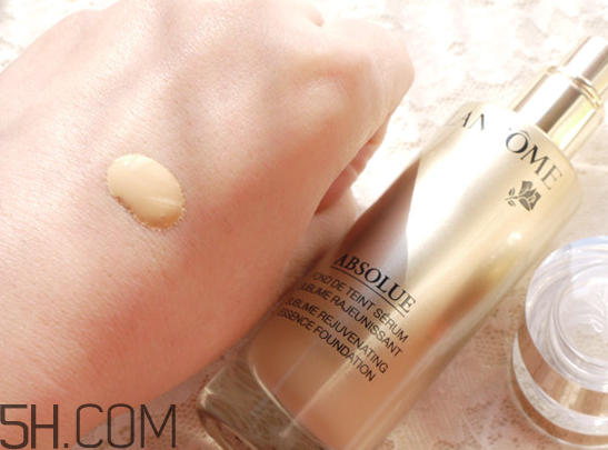 蘭蔻菁純粉底液好用嗎？蘭蔻菁純粉底液怎么樣？