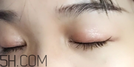 眼影可以當(dāng)眉粉嗎？眼影和眉粉有什么區(qū)別