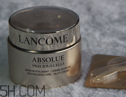 三大貴婦面霜比較_la prairie、Lamer和蘭蔻修復(fù)面霜比較