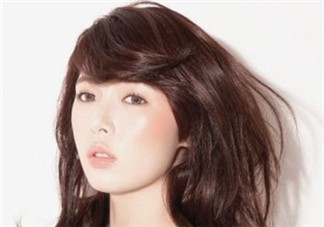 發(fā)膜和彈力素有什么區(qū)別？發(fā)膜和護(hù)發(fā)素要同時(shí)用嗎？