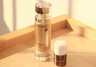 蘭蔻菁純粉底液好用嗎？蘭蔻菁純粉底液怎么樣？