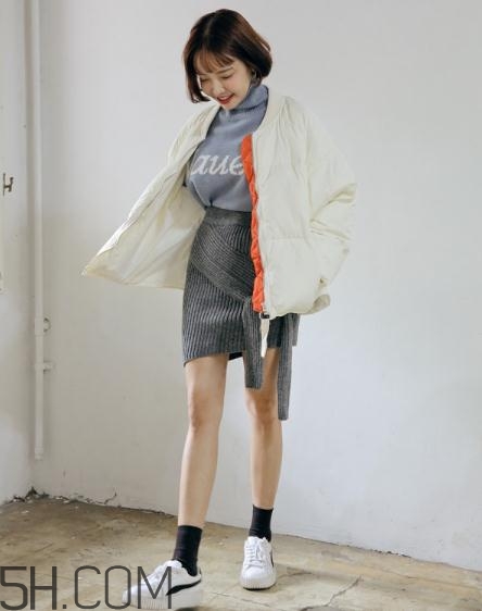 白色羽絨服配什么鞋子？白色羽絨服搭配鞋子圖片