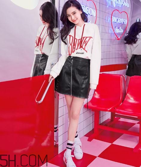 皮裙發(fā)霉怎么處理？皮裙長(zhǎng)霉怎么洗掉？