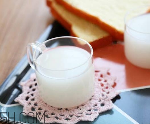 可爾必思好喝嗎？可爾必思有酒精嗎？