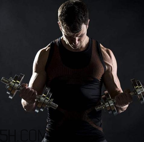 啞鈴彎舉重量多少合適？啞鈴彎舉重量是一對(duì)還是一個(gè)？