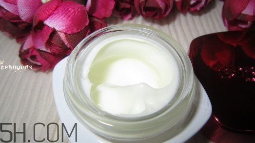 歐萊雅復(fù)顏抗皺日霜好不好？歐萊雅復(fù)顏抗皺日霜怎么樣？