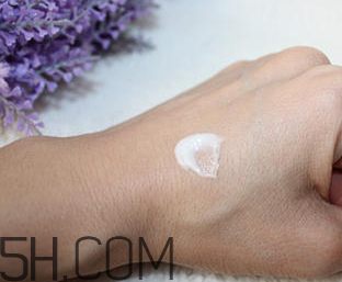 歐萊雅復(fù)顏抗皺日霜好不好？歐萊雅復(fù)顏抗皺日霜怎么樣？