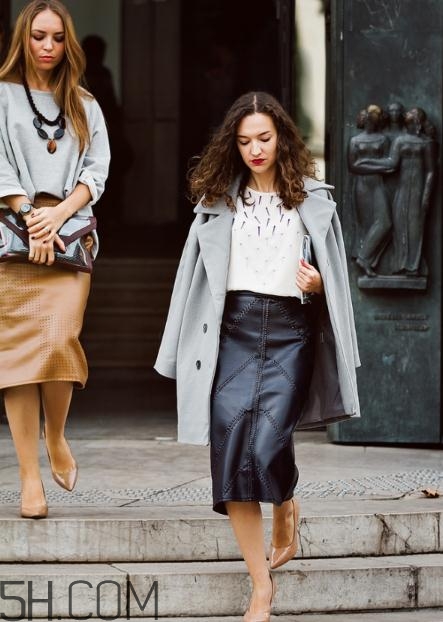 皮裙可以用洗衣機(jī)洗嗎？皮裙怎么清洗？