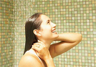 冬季適合用什么類型的洗發(fā)水？油性頭發(fā)選擇洗發(fā)水的建議