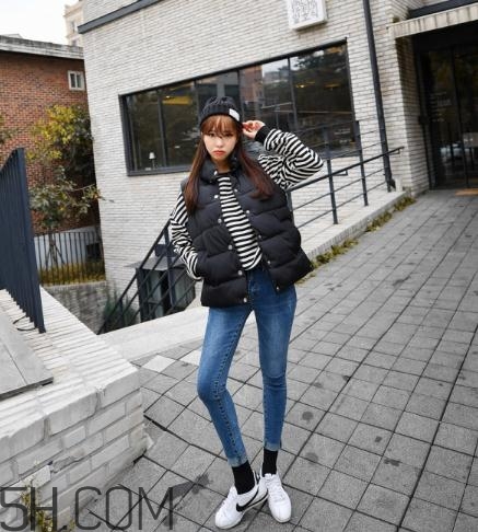 羽絨馬甲怎么搭配好看？羽絨馬甲搭配圖片