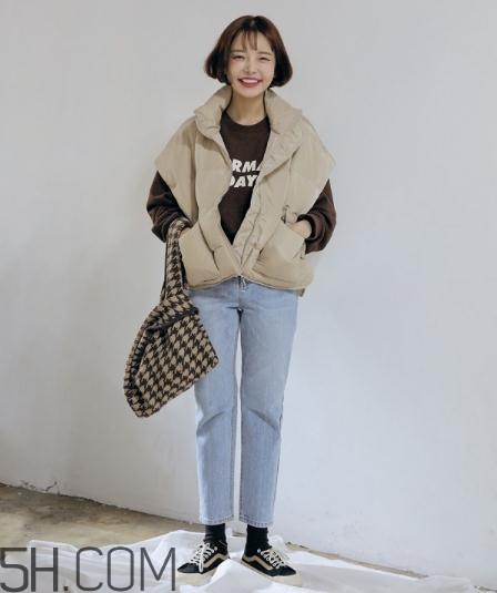 羽絨馬甲怎么搭配好看？羽絨馬甲搭配圖片