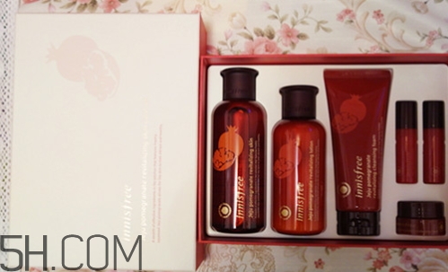 悅詩(shī)風(fēng)吟石榴系列怎么用？悅詩(shī)風(fēng)吟石榴系列使用步驟