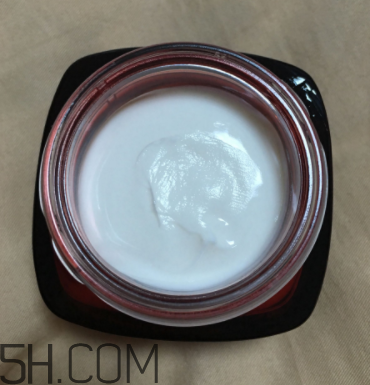 歐萊雅復(fù)顏抗皺緊致晚霜多少錢(qián)_專柜價(jià)格 歐萊雅復(fù)顏抗皺緊致晚霜多少錢(qián)_專柜價(jià)格