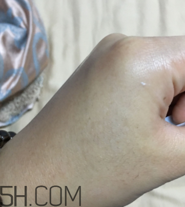 歐萊雅復(fù)顏抗皺緊致晚霜多少錢(qián)_專柜價(jià)格 歐萊雅復(fù)顏抗皺緊致晚霜多少錢(qián)_專柜價(jià)格