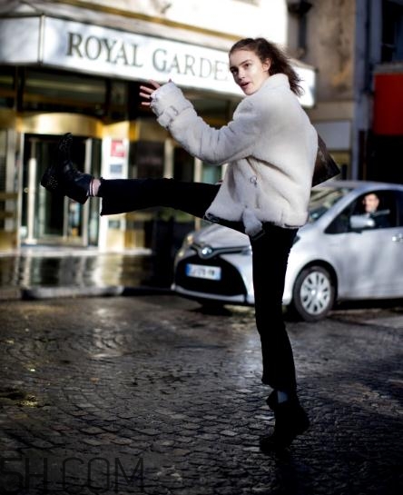 皮草是輕的好還是重的好？皮草怎么選購？