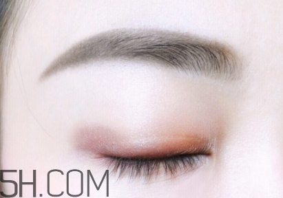 眼影可以帶上飛機(jī)嗎？眼影可以托運(yùn)嗎？