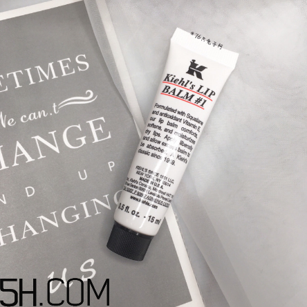 科顏氏一號護唇膏好用嗎？科顏氏一號護唇膏測評