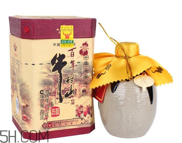 牛欄山二鍋頭是勾兌的嗎？百年牛欄山52度價(jià)格