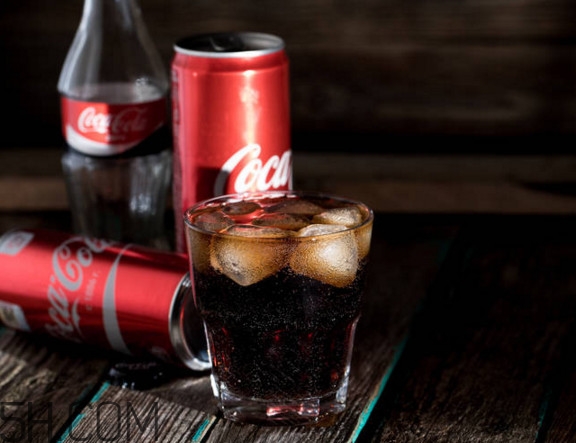 可樂和牛奶混在一起能喝嗎？可樂不能和什么一起喝