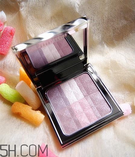 bobbi brown明星產(chǎn)品有哪些？bobbi brown膠囊氣墊好用嗎？