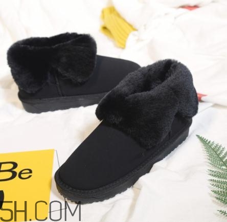 雪地靴買什么顏色好看？雪地靴什么顏色百搭？