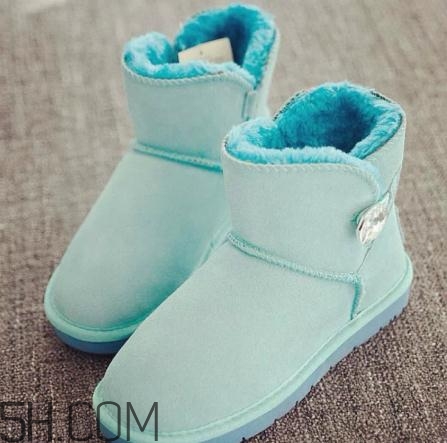 雪地靴褪色了怎么辦？雪地靴掉色了怎么辦？