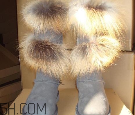 雪地靴褪色了怎么辦？雪地靴掉色了怎么辦？