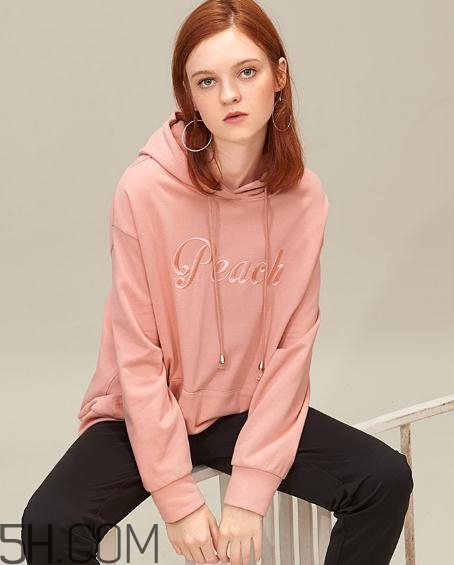 闊色衣服質(zhì)量好嗎？闊色有實(shí)體店嗎？