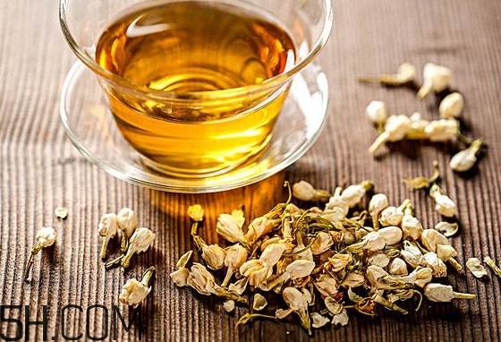 喝茉莉花茶有什么功效？茉莉花茶搭配什么沖泡好