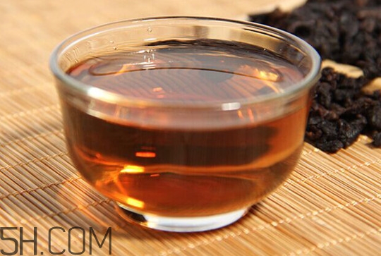 天氣干燥煲什么湯喝最好？氣候干燥喝什么茶好