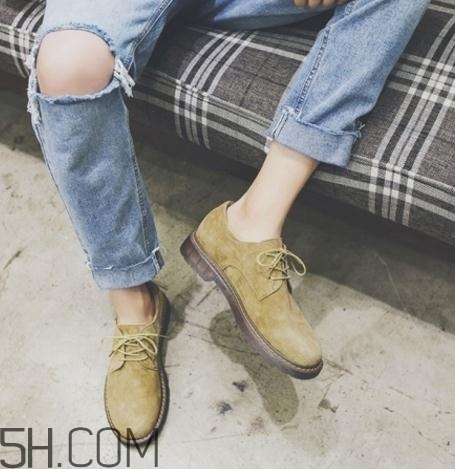 翻毛皮鞋怎么清洗？翻毛皮鞋可以用水洗嗎？