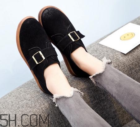 翻毛皮鞋發(fā)白怎么辦？翻毛皮鞋發(fā)亮怎么辦？