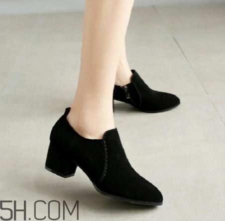 翻毛皮鞋發(fā)白怎么辦？翻毛皮鞋發(fā)亮怎么辦？