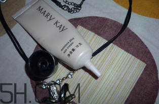 玫琳凱柔潤(rùn)眼霜適合什么年齡_怎么樣 玫琳凱柔潤(rùn)眼霜適合什么年齡_怎么樣