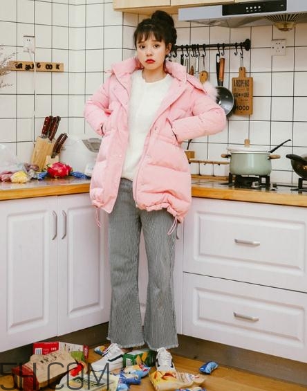 粉色羽絨服怎么搭配？粉色羽絨服搭配圖片