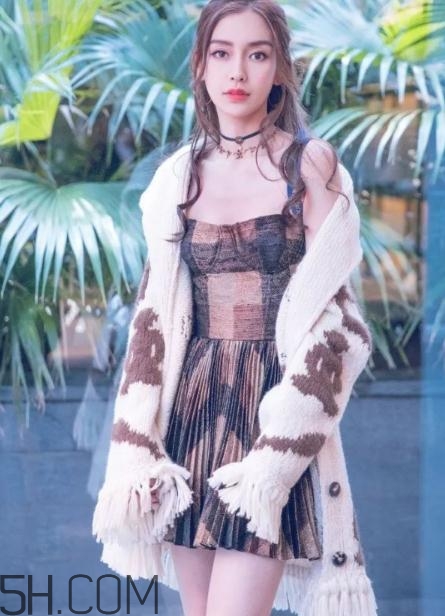 毛衣外套怎么搭配？毛衣外套里面配什么？