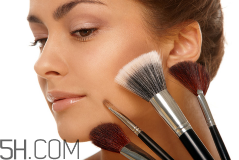 化妝刷什么毛最好？化妝刷怎么選購(gòu)？