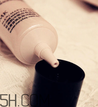 玫琳凱柔潤(rùn)眼霜適合什么年齡_怎么樣 玫琳凱柔潤(rùn)眼霜適合什么年齡_怎么樣