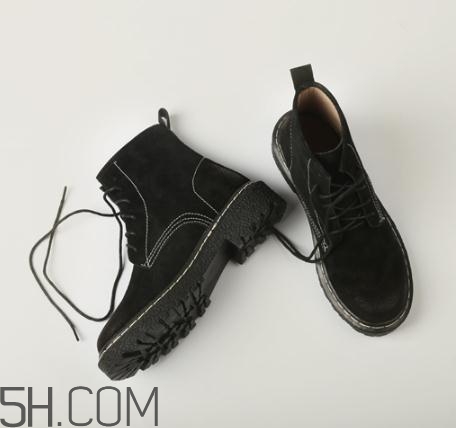 馬丁靴是什么季節(jié)穿的？馬丁靴可以夏天穿嗎？