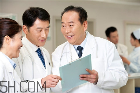 冠心病要注意什么？冠心病要怎么治療？