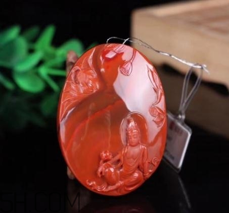 南紅瑪瑙可以泡水嗎？南紅瑪瑙能沾水嗎？