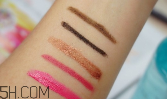 卡姿蘭卸妝水好用嗎？卡姿蘭卸妝水哪款好用