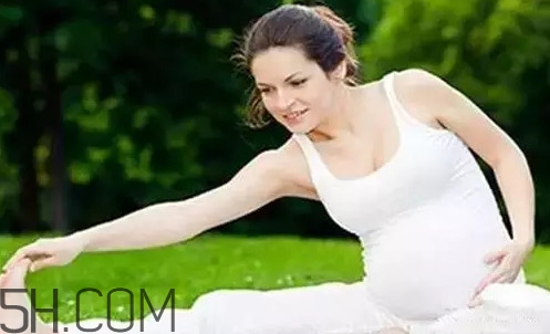 小腿抽筋吃什么鈣片好？小腿抽筋怎么緩解