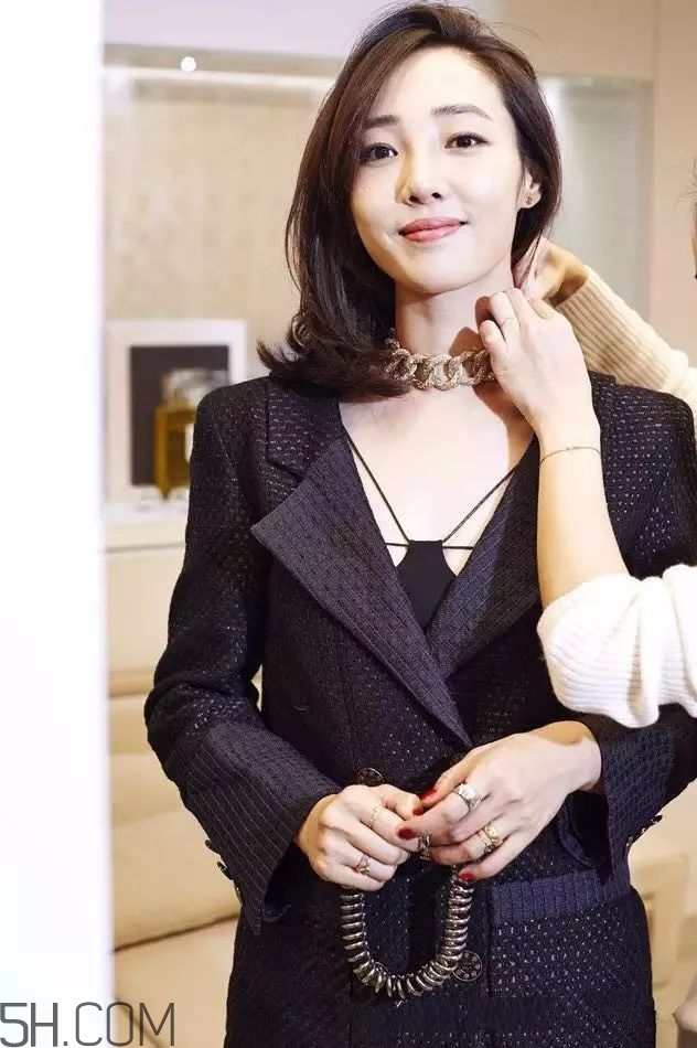 染什么發(fā)色好看有氣質(zhì) 染什么發(fā)色好看有氣質(zhì)