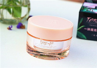 謎尚和瑪麗黛佳素顏霜哪個好？素顏霜對皮膚傷害大嗎？